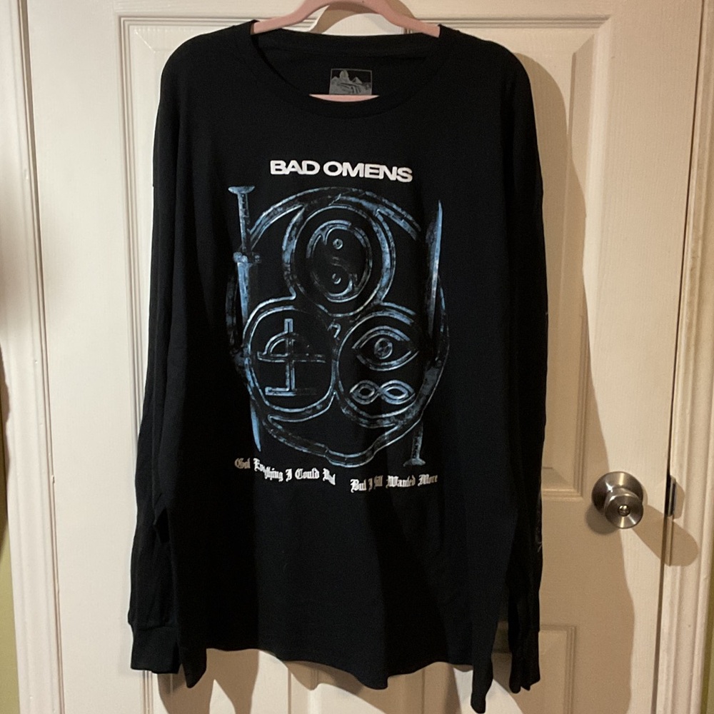 NWT Bad Omens Black Long Sleeve Band Tee